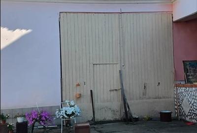Casă cu Teren 900 Mp în Belotinț