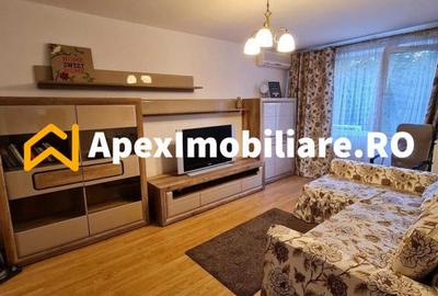 Apartament cu 3 camere decomandat în Teiul Doamnei