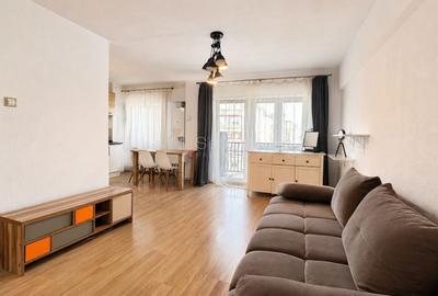 Apartament cu 2 camere decomandat, mobilat în Central