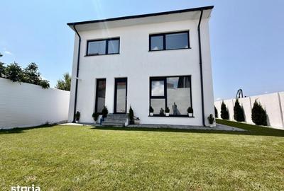 Casă cu 5 camere cu Teren 301 Mp în Cârcea