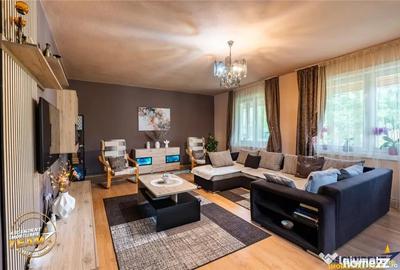 Casă cu 5 camere cu Teren 1336 Mp în Central