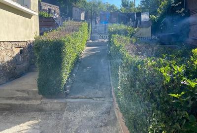 Casă cu 4 camere cu Teren 900 Mp în Central