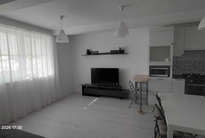 Apartament cu 3 camere decomandat în Central - 1
