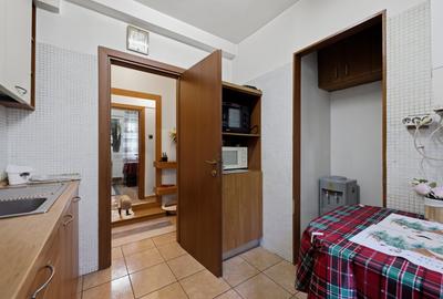 Apartament cu 3 camere semidecomandat, mobilat în Pajura - 7