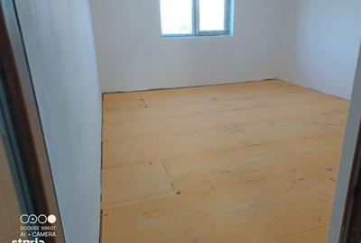 Casă cu 4 camere în Vânători - 4