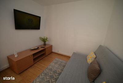 Apartament cu 4 camere decomandat în Faleza Nord