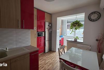 Apartament cu 3 camere în Ultracentral