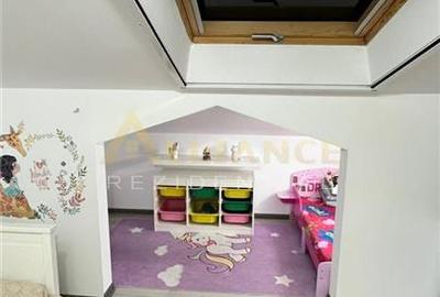 Apartament cu 3 camere decomandat în Central - 9