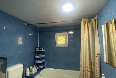 Casă cu 3 camere în Colțirea