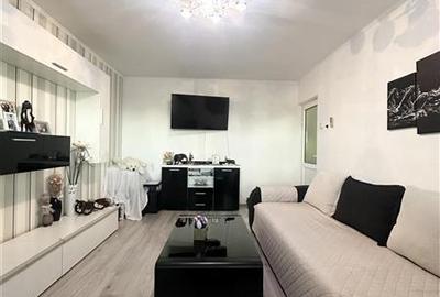 Apartament cu 3 camere decomandat în Far - 3