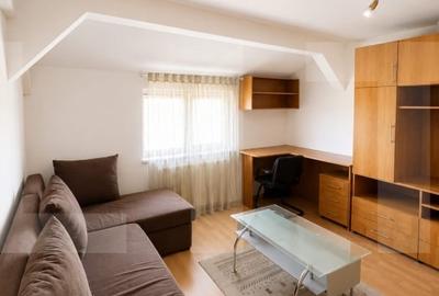 Apartament cu 2 camere semidecomandat, mobilat în Aradului