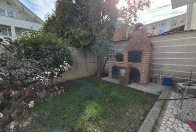 Casă cu 8 camere cu Teren 450 Mp în Găvana - 3