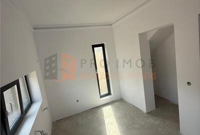 Casă cu 4 camere decomandat în Pleșești - 15