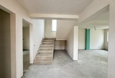 Casă individuală cu 4 camere cu Canalizare în Dezmir - 3