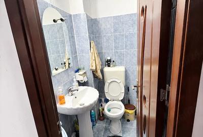 Apartament cu 3 camere decomandat în Găvana