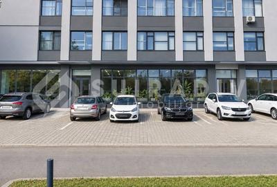Spațiu comercial, de 65 mp, în Mărăști