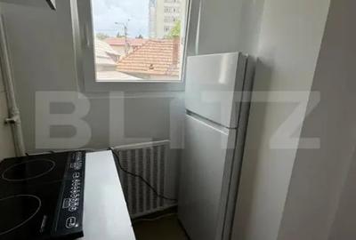 Garsonieră decomandată în Zorilor