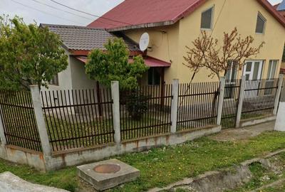 Casă cu Teren 400 Mp în Topraisar