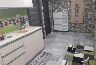 Apartament cu 2 camere decomandat în Broșteni