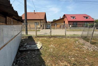 Casă cu 3 camere cu Teren 564 Mp în Sud - 1