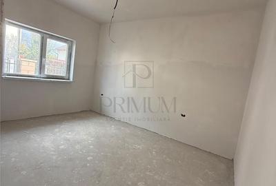 Casă cu 3 camere decomandat în Moșnița Veche