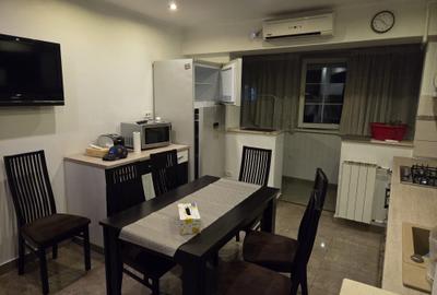 Apartament cu 2 camere decomandat în Central - 2
