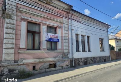 Casă cu 6 camere cu Teren 331 Mp în Ultracentral - 3