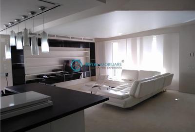 Apartament cu 3 camere decomandat, mobilat în Central