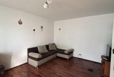 Apartament cu 2 camere semidecomandat, mobilat în Ștefan cel Mare