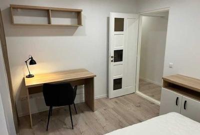 Apartament cu 2 camere decomandat în Cornișa