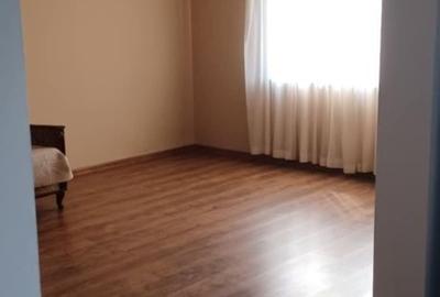 Casă cu 4 camere în Valu lui Traian