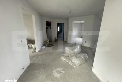 Casă cu 5 camere cu Teren 1000 Mp în Central - 1
