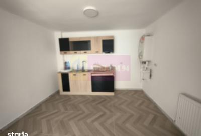 Casă cu 4 camere decomandat cu Canalizare în Copăceni - 2