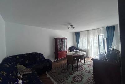 Apartament cu 4 camere decomandat, mobilat în Tomis I