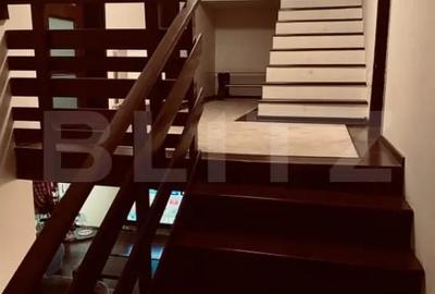 Casă cu 6 camere cu Teren 400 Mp în Unirea - 2
