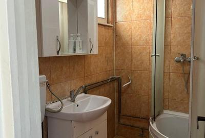 Apartament cu 2 camere semidecomandat în Brâncoveanu