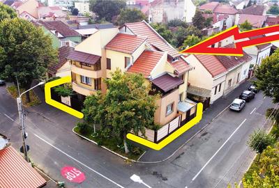 Casă individuală cu 7 camere cu Canalizare în Central