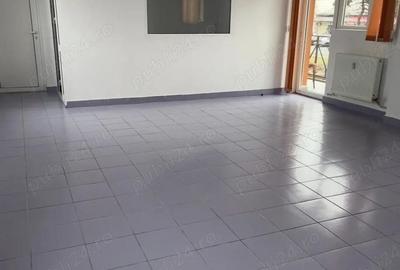 Spațiu comercial, de 16 mp, în Traian - 4
