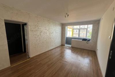 Apartament cu 2 camere semidecomandat în Hristo Botev - 2