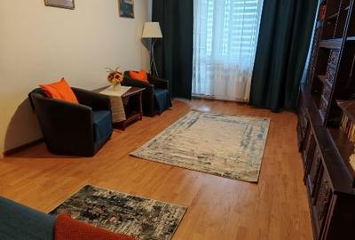 Apartament cu 2 camere decomandat, mobilat în Titan