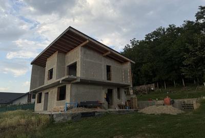 Casă cu 3 camere în Central - 2
