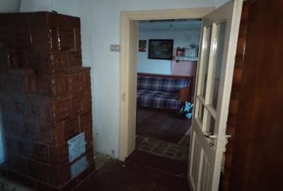 Casă cu 3 camere în Central