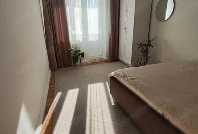 Garsonieră decomandată în Lipovei