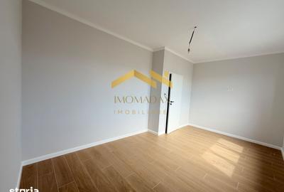 Casă cu 3 camere cu Teren 295 Mp în Bucovăț