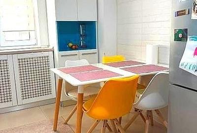 Apartament cu 3 camere decomandat în 13 Septembrie