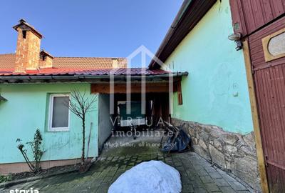 Casă cu 4 camere cu Teren 490 Mp în Rășinari