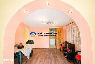 Casă cu 4 camere cu Teren 1043 Mp în Negrești - 4