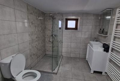 Apartament cu 2 camere decomandat în Central - 2