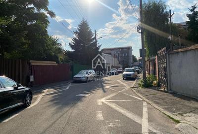 Apartament cu 3 camere decomandat în Giurgiului - 25