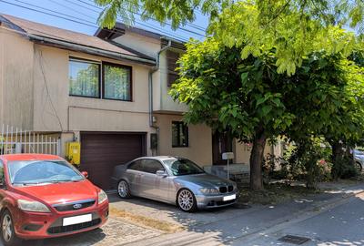 Casă individuală cu 5 camere cu Canalizare în Aradului